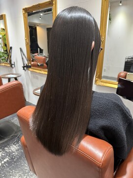 シアー 大阪梅田(SHEER.) 髪質改善×縮毛矯正×酸性ストレート【大阪梅田,中崎町美容室】