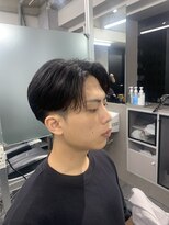 クロムトウキョウ ザ バーバー ネオン 新宿店(CHROM TOKYO the Barber ne/on)&nbsp;毛流れセンターパート