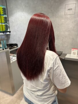 エディー(HEDI) 艶髪レッドカラー