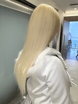 ベガ(VEGA)&nbsp;憧れのブロンドロング？！ブリーチ×エクステ！