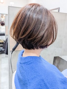 メッケ(MeKKe) 《after→before》大人可愛い丸みボブ☆スワイプ2枚目