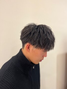 トイロ(toiro) 王道の大人気!束感ショートマッシュ♪
