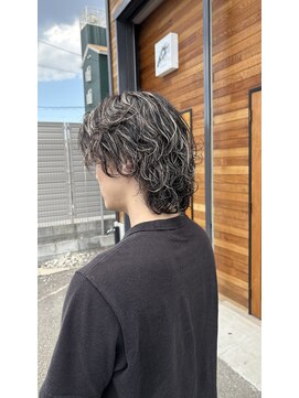 リタ(LITA) スパイキーショートフェザーパーマフェザーショートサーフカール