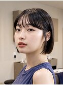前下がりシースルーバング×耳かけコンパクトボブ