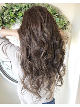 ルーチェ(luce) ミルクティーベージュ！イルミナ！ハイライトカラー