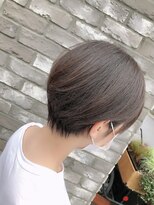 アミィヘアー(Ami Hair)&nbsp;短め丸みボブ×耳掛け
