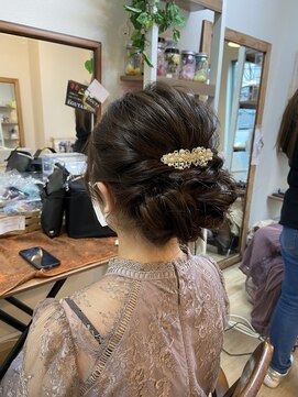 ロカット サロン(Roquat Salon) シニヨンアップアレンジ【ヘアセット/立川/立川南/国分寺/立川】