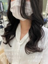 アピッシュ ギンザ(apish ginza)&nbsp;tomo 艶感のコテ巻きデジタルパーマ/くびれカール