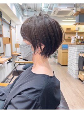 アヴァロン(AVALON) 絶壁解消×くびれ×30代40代50代×前髪長め大人ショートボブ永