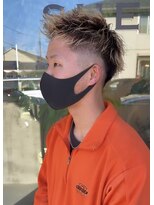 シェルハ(SHELHA)&nbsp;フェードジェットモヒカンツーブロックツイストスパイラルパーマ