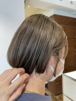 クラップス 杉田店(CLAPS)&nbsp;ぱつっとボブ/ケアブリーチ/ベージュカラー/ブロンド/透明感