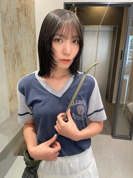 ソル 栄矢場町(SOL) 艶々グレーとレイヤーカット