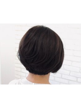 暗くなりすぎない白髪染めでいつまでもおしゃれに☆お悩みとライフスタイルに合わせたカラーをご提案！