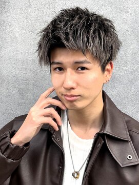 ノイセル(Noisyle) ☆ホワイトメッシュハイライト×アップバングショート