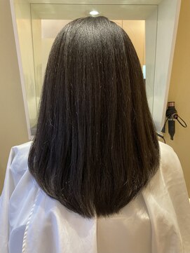 カットスペース イープラス(Cut space e+) ストレートヘアー