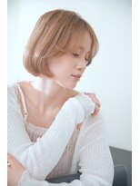 レ セゾン(Les Saisons) 柔らかいハイトーンミルクティーカラー