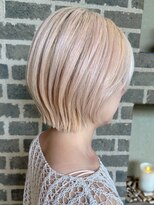 トップヘアーラウンジ 知立(TOP HAIR Lounge)&nbsp;知立切りっぱなしミニボブホワイトピンクベージュブリーチ30代