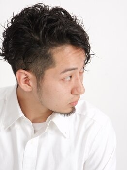 ヘアーデザイン ユラ フォーメン(HAIR DESIGN YURA FOR MEN)の写真/【2回目以降のご利用のお客様もカット+お顔そり+パック¥3850】印象を左右するメンズケアはプロにお任せ！