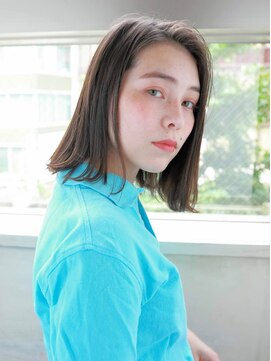 ルティア 池袋(Lutia) 外ハネ束感ボブ