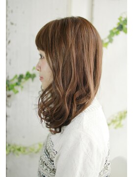 オルテプラスエヌ(horte +n) 20代30代40代・ショートバングでおしゃれな格差【京都駅】