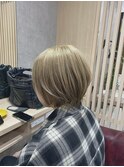 ショートボブ