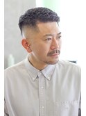アイロンパーマスキンフェードベリーショートBs