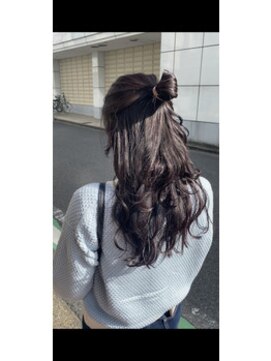 オレロ 国立(olelo) 大人ガーリー/似合わせカット/リバースセンターパート/国立