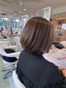 ヘアークラフト アニー 南郷18丁目店(HAIR CRAFT Annie) ハイトーングレーカラー