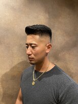 ビップ(V.I.P)&nbsp;七三スキンフェード