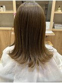 外ハネロングヘアー