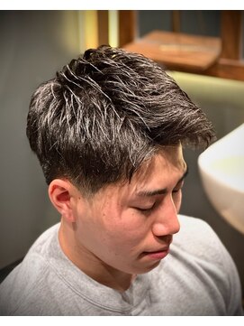 銀座 シノ 本店(shino) <理容室>バーバー　メンズカット　パーマ　ニュアンスパーマ