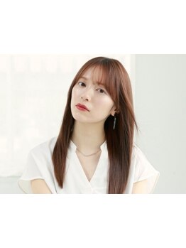 大人女性が選ぶヘアケアサロン＊半個室の癒し空間で、お会計まで席で完結するプライベート空間！