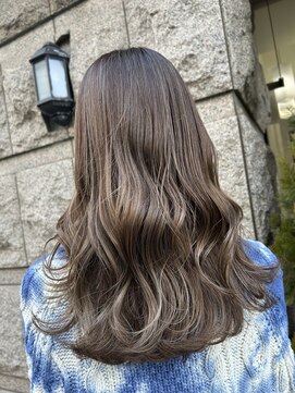 ノーム バイ アウラ(norm. by aura) ラベンダーアッシュ ハイライト 透明感カラー