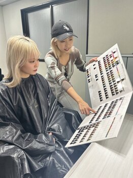 アンク クロス 関内店の写真/韓国風から外国人風カラー、エクステも思いのまま。憧れの色やスタイルに★ホスピタリティーもお客様第一。