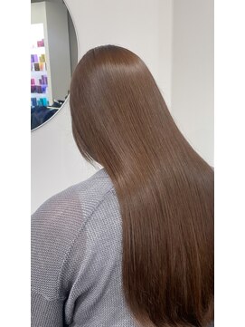 エピックバイファン 竹ノ塚(epc by F.U.N) ツヤツヤカラー