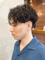 エリマバイフィフス 調布(elima by fifth) 調布メンズパーマセンターパートツイストスパイラルパーマカット