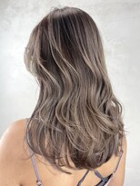 アイティーバイアルバム 八王子店(IT by ALBUM)&nbsp;ハイライトカラーロングくびれヘア顔周りレイヤー_ba482592