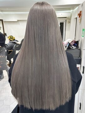 ミーヘアサロン 東京 池袋(MI HAIR SALON) クリアグレー羽エクステ