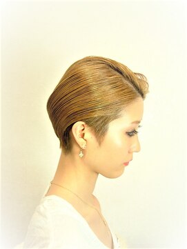 ルーツ ヘアデザイン(Roots HAIR DESIGN) カリアゲショート☆