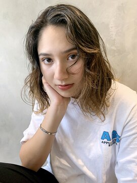 アイティー バイ アルバム 中野店(IT by ALBUM) ウェーブスタイル_ピンクベージュクールショート_47936