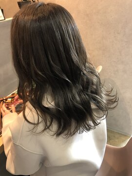 シロトータルデザイン(shiro total design) アッシュグレージュ