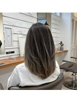 フレリス(FreRis)&nbsp;バレイヤージュ　ホワイトベージュ