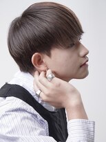 アストラ(ASTRA)&nbsp;グクマッシュ　韓国　ナチュラル　刈り上げ　メンズ　縮毛矯正