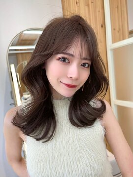 アフロートリノ(AFLOAT Leino) 大人可愛い　くびれ　小顔顔まわり　レイヤーカット　似合わせ#