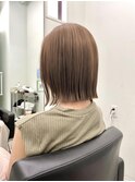 ぱつっとボブ