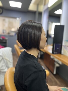 リッツファミリーズ ニコ本原店(RIT FAMILY Z) クールに!前下がりボブ