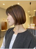 首元でまとまるボブ