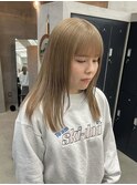 切りっぱなしミディアムミルクティーベージュ