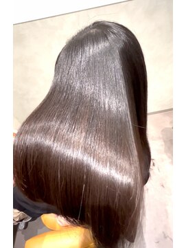 ジジ(GiGi) 簡単スタイリングで艶髪に♪