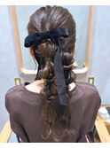 お呼ばれヘア　ロングアレンジ　編みおろし　ツイン